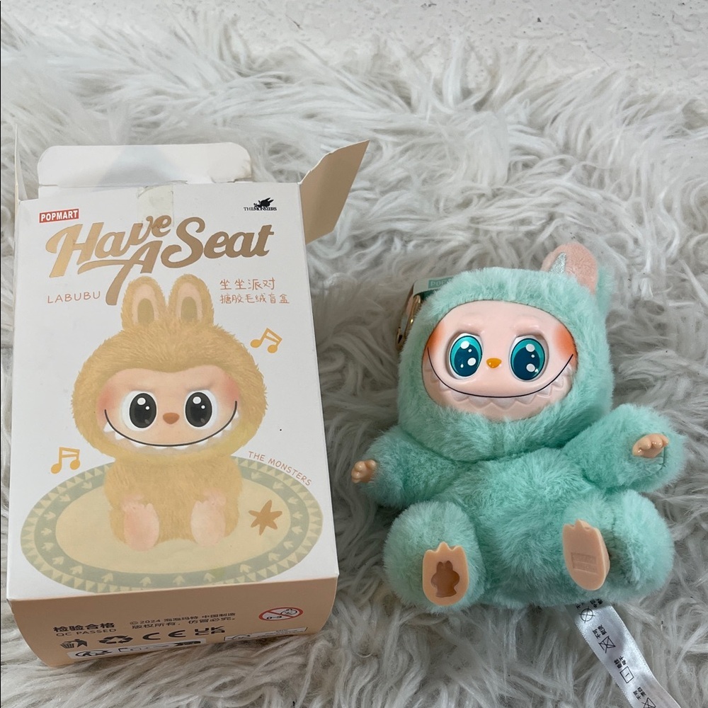 LABUBU “Have A Seat” Keychain Collection Open Box NEW